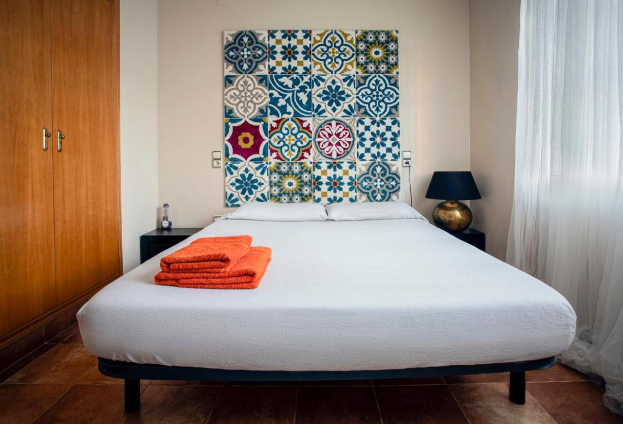 Cozy Apartment Near The Center, Torres De Serrano Valencia Bagian luar foto