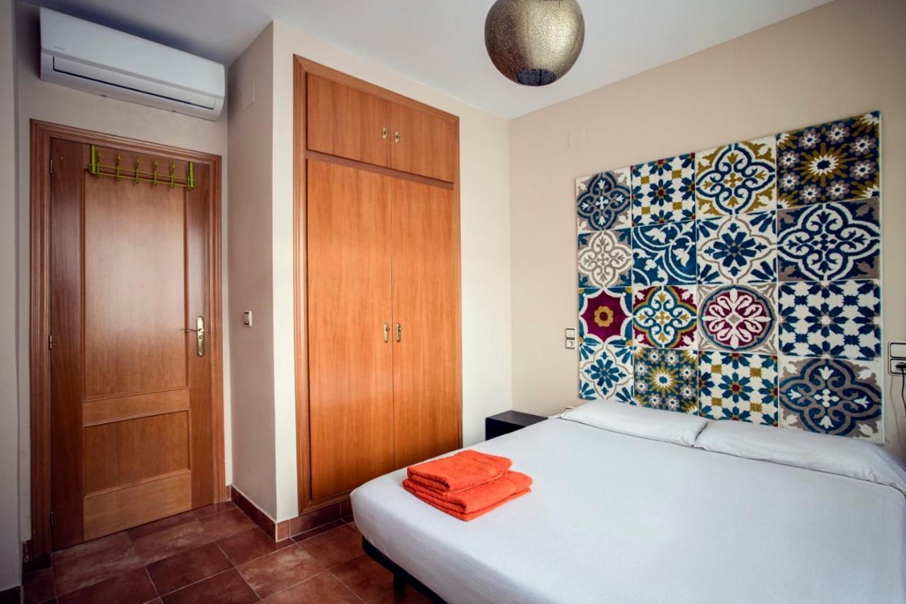 Cozy Apartment Near The Center, Torres De Serrano Valencia Bagian luar foto